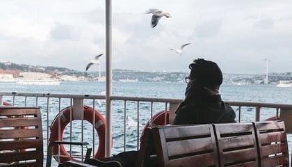 【声音】老鹰总经理：满意休赛期运作 球队需要老将